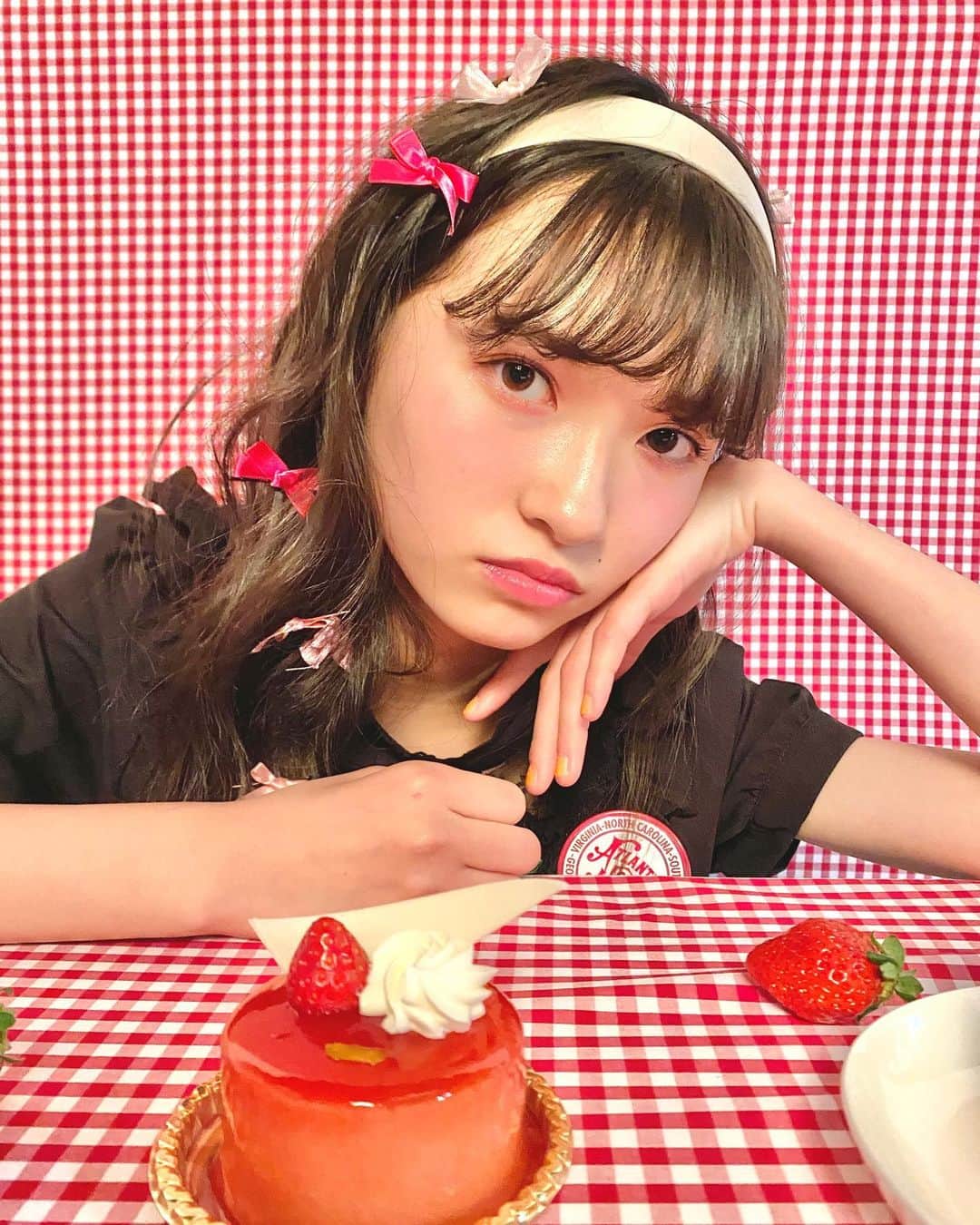 ニコ☆プチのインスタグラム：「🍓🍰🎀🖤  かわいすぎ注意報~~!💘  #桧山ありす」