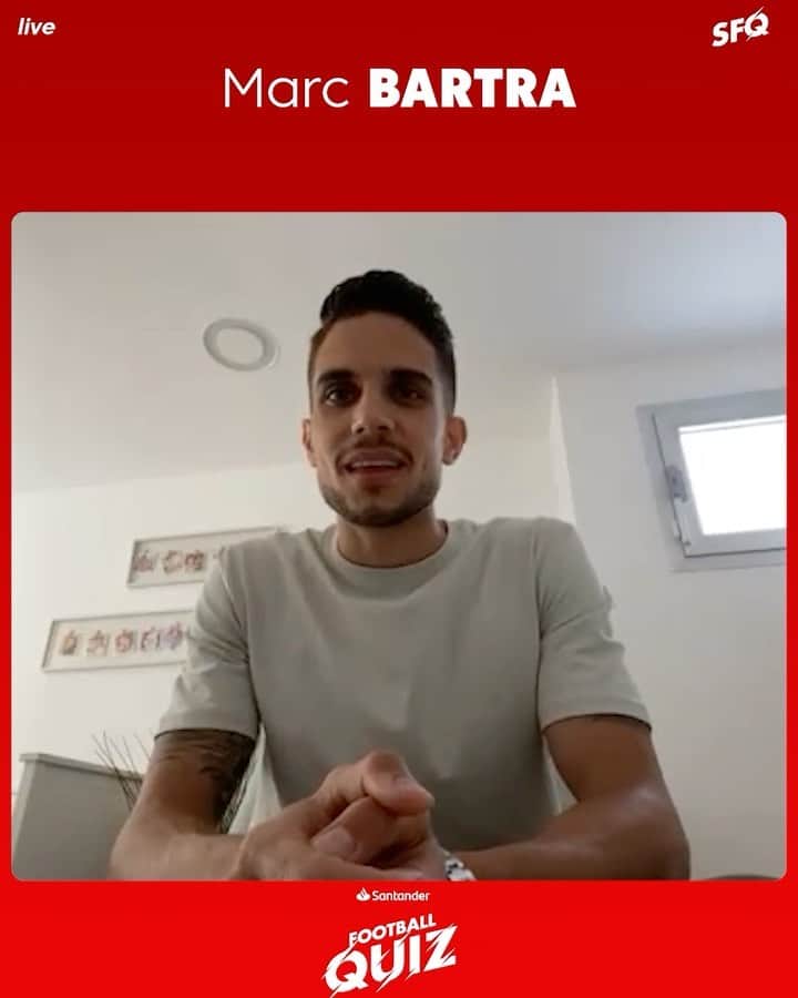 マルク・バルトラのインスタグラム：「👀⚠ ¡ATENTOS!      ¡Esta noche, jugaremos juntos al #SantanderFootballQuiz!      ⌚ 21:00h  💰 5.000€ de PREMIO  ❓ Once preguntas de FÚTBOL   📊 Cuatro posibles RESPUESTAS    📲 ¡Descárgate la App Santander Football Quiz en Google play/app store!    @santander_es  @laliga」