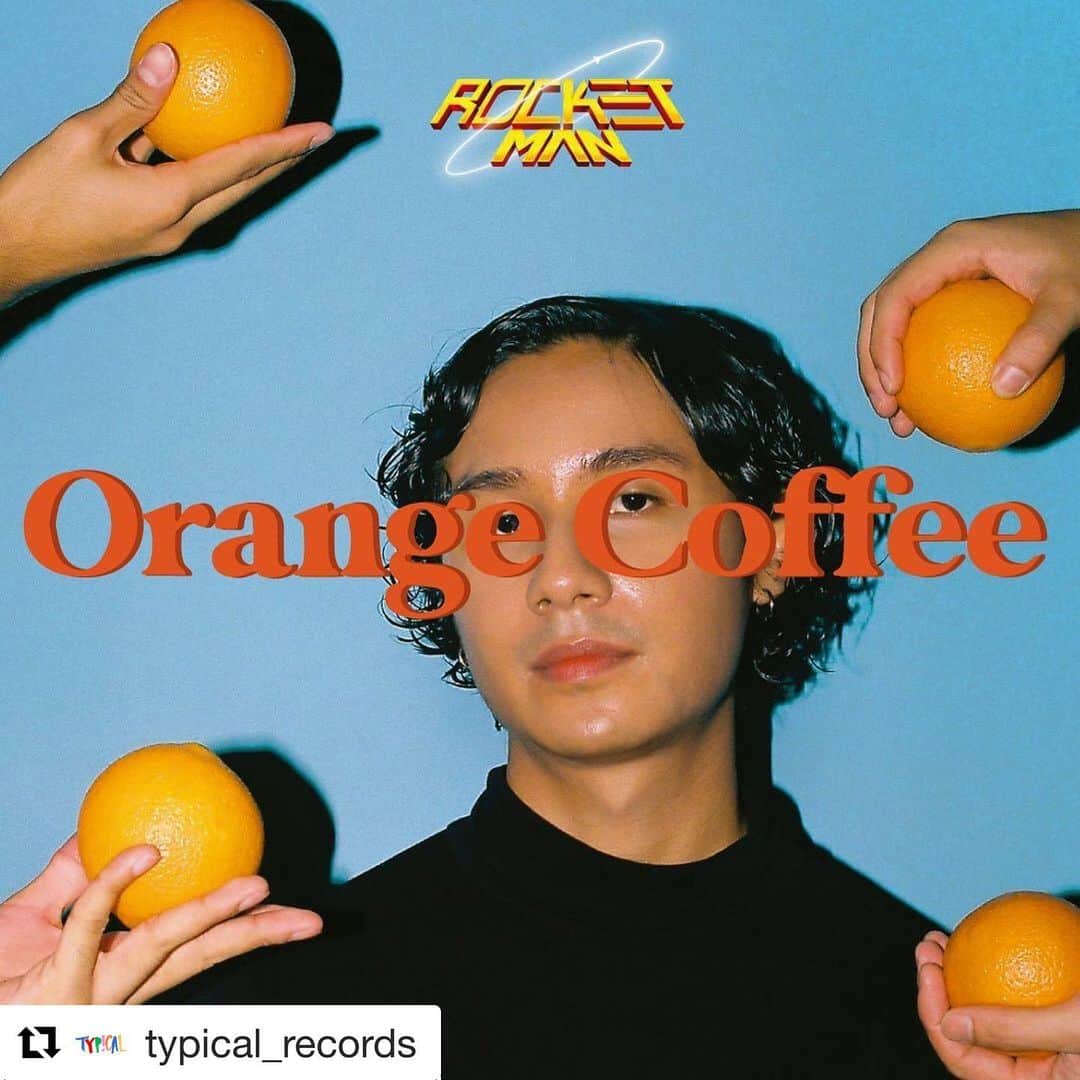 藤原ヒロシさんのインスタグラム写真 - (藤原ヒロシInstagram)「#Repost @typical_records with @get_repost ・・・ —— Rocketman / Orange Coffee  Label: TYP!CAL Cat No: TYPI009 7inch STEREO 45rpm A. Orange Coffee AA. Orange Coffee (slumbers mix)  Available 13 August 2021 ———————————————— 　TYP!CALのコーディネートで実現した日泰コラボレーション企画。Phum Viphuritを擁するインディ・レーベルRatsが送り出すバンコクの次世代バンドRocketmanを、ストリートカルチャーの牽引者としてリスペクトを集め続けるカリスマ、藤原ヒロシがリミックス！  　昨年、藤原ヒロシがキュレーションしたSpotifyプレイリストに、Rocketmanの”Orange Coffee”がセレクションされたことに端を発したコラボレーション。注目の”Orange Coffee (slumbers mix)”は、藤原ヒロシと近年の制作パートナーであるワタナベシュンスケによるリミックス。原曲からBPMをぐっと落とし、いまストリートソウルとして人気が再燃しつつある90年代グラウンドビート・マナーのピアノ・ダブへと改変。2021年のニュークラシックとなる予感。  　フィジカル・リリースは7インチのみ。DLコード付属。TYP!CALのbandcampとバンコクのレコードショップEARTHTONEで先行予約/先行販売。  https://typicalrecords.bandcamp.com/album/orange-coffee  Thanks @fujiwarahiroshi @rocketmanishere @ratsrecords @earthtonerecords」4月26日 19時56分 - fujiwarahiroshi