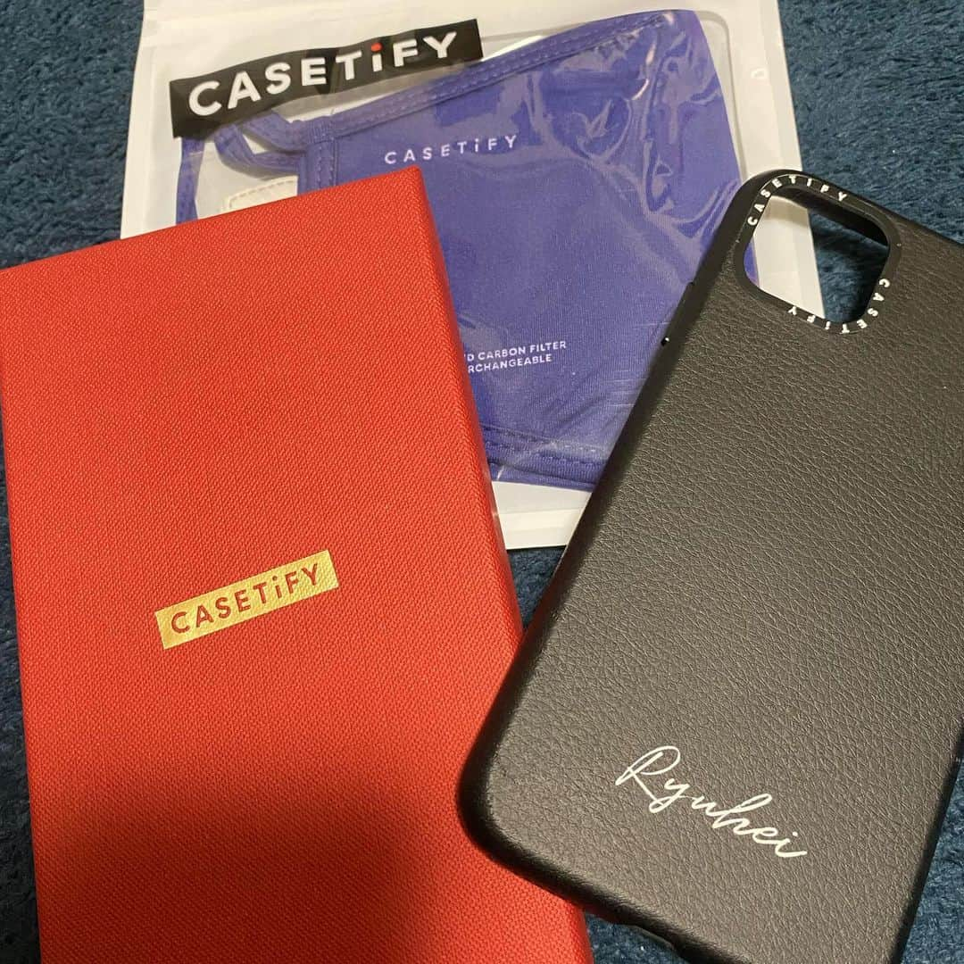 小幡竜平のインスタグラム：「みなさんもオリジナルのiPhoneケースを🙋‍♂️  #casetify  #showyourcolors」