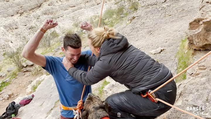 エミリー・ハリントンのインスタグラム：「The unofficial title of this episode is “The creatine worked!!!” Happy I remembered to balance the GoPro on a rock and hit record one last time to capture @adrianballinger’s quite emotional, touch & go send of FoM 🥳 // We will never forget this day & the people who made our Vegas winter feel so special 🥰 // huge thanks to @boonespeed for the interview (and being a legend of course 😉) @mattsegal for showing up to the cliff just to hang and support @ciararinaudo for always being the best cheerleader w the loudest scream 🤣 AND of course @susietheis for the edit 🎥 // #DangerStikTV」