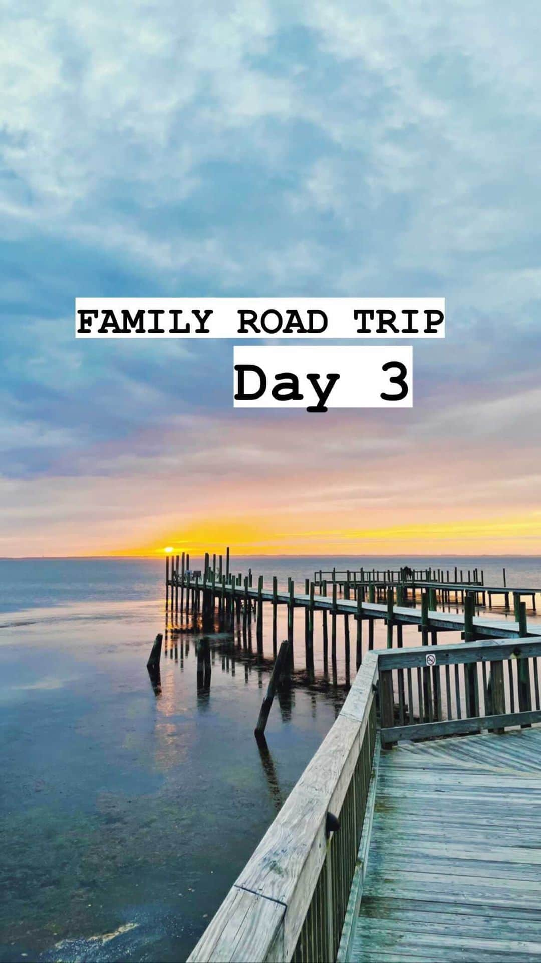 Ilana Wilesのインスタグラム：「We spent a full day in the Outerbanks visiting @allieisnardi, where I learned that the sunsets really are as pretty as the ones she has been posting on Instagram all year.」