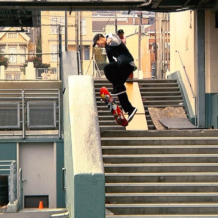 ジェイク・イラーディのインスタグラム：「@blindskate X @thrashermag  OUT NOW!  ‼️LINK IN BIO‼️ • • • Thank you to everyone who made this possible! @gaspar.ramirezz  @ohalrightbet  @nateilardi  @devinlopezz  @tjrogers  @erykburton  @ref_hughes  @blindskate @billweiss」