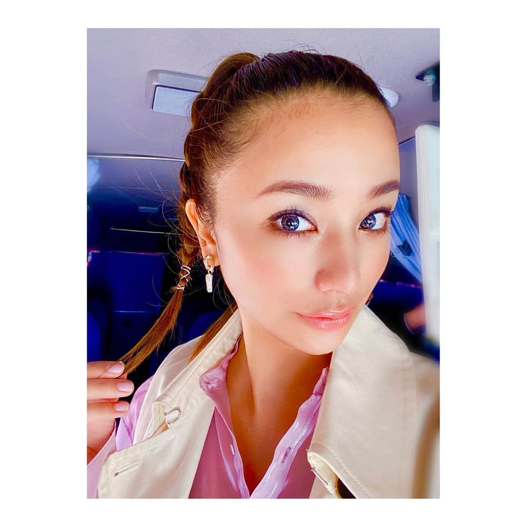 高橋メアリージュンさんのインスタグラム写真 - (高橋メアリージュンInstagram)「Good morning! Hair&Make up by @hairmakeupbylisayamaguchi   Have a great day🌅  #メアメイク #高橋メアリージュンメイク #高橋メアリージュン髪型 #maryjuntakahashi」4月27日 8時41分 - maryjuntakahashi