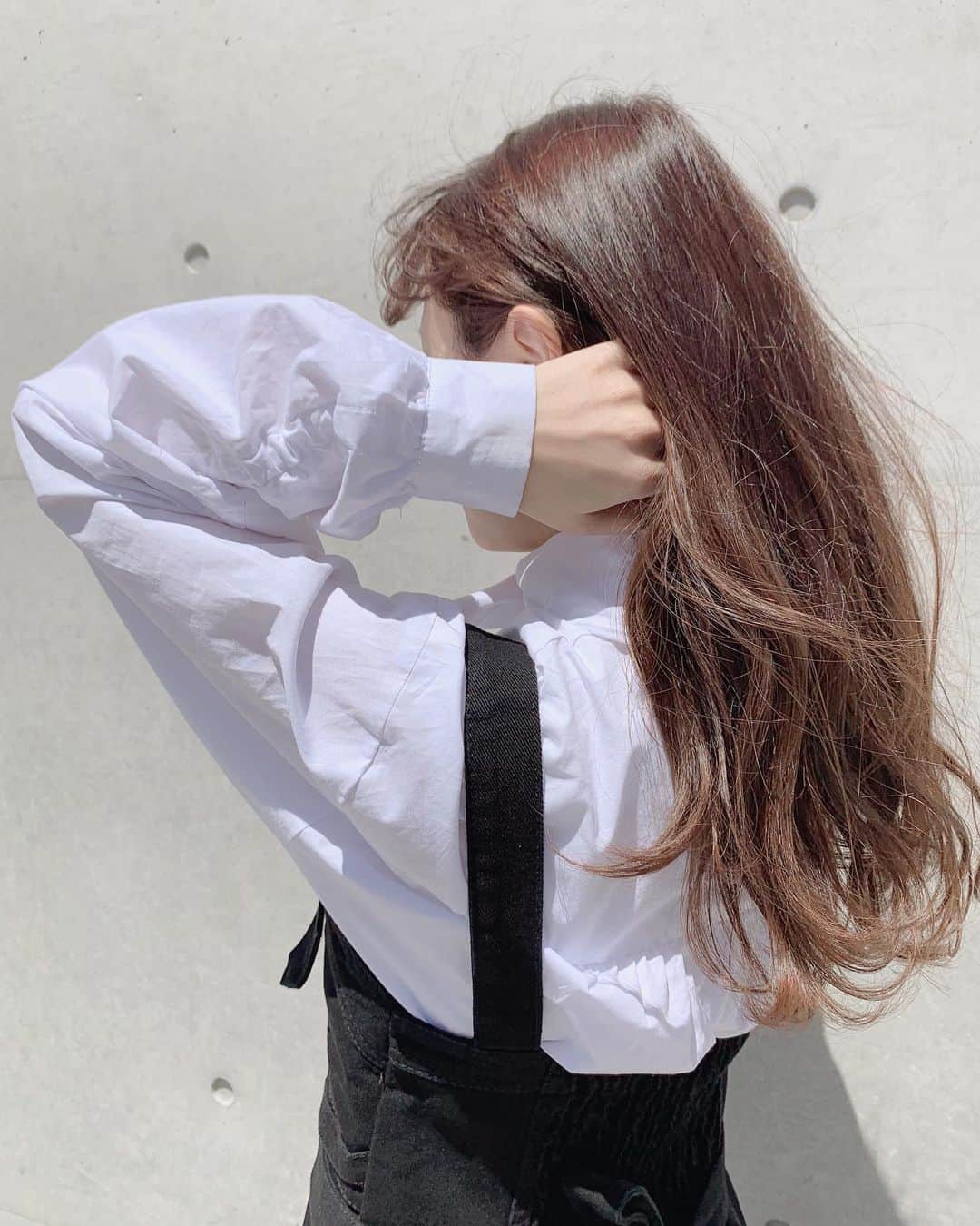 坂田風音さんのインスタグラム写真 - (坂田風音Instagram)「🤍﻿ ﻿ 髪伸びたなぁ…﻿ 結婚式まではキープやぁ~~~﻿ ﻿ 着用ワンピは近日販売です♡﻿ めっちゃ可愛いので楽しみにしてて下さい!」4月27日 22時39分 - kazane_16