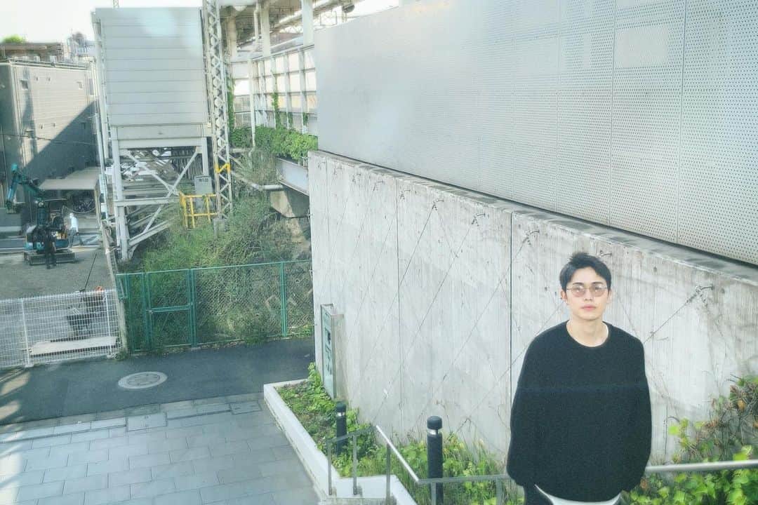 坂田秀晃のインスタグラム：「🕶」