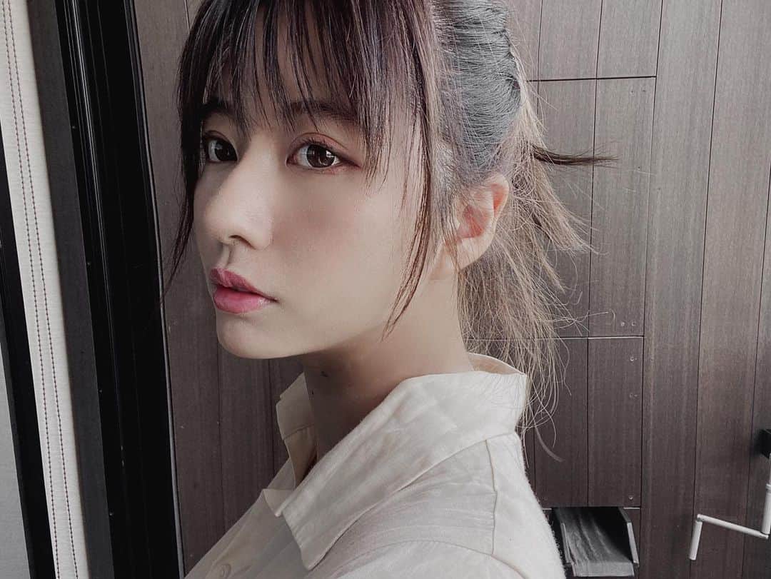 ヴァネッサ・パンさんのインスタグラム写真 - (ヴァネッサ・パンInstagram)「ニコッ！ 上週開始在open sea上跟發佈了第一項NFT商品～ 台湾タレント初NFT商品 先週アップしました✨😌 記念価値がとても高い商品を選びました！ 詳細はストーリーズにて🌿 #nftartist #NFT#nftart」4月27日 20時16分 - kazuminoomi