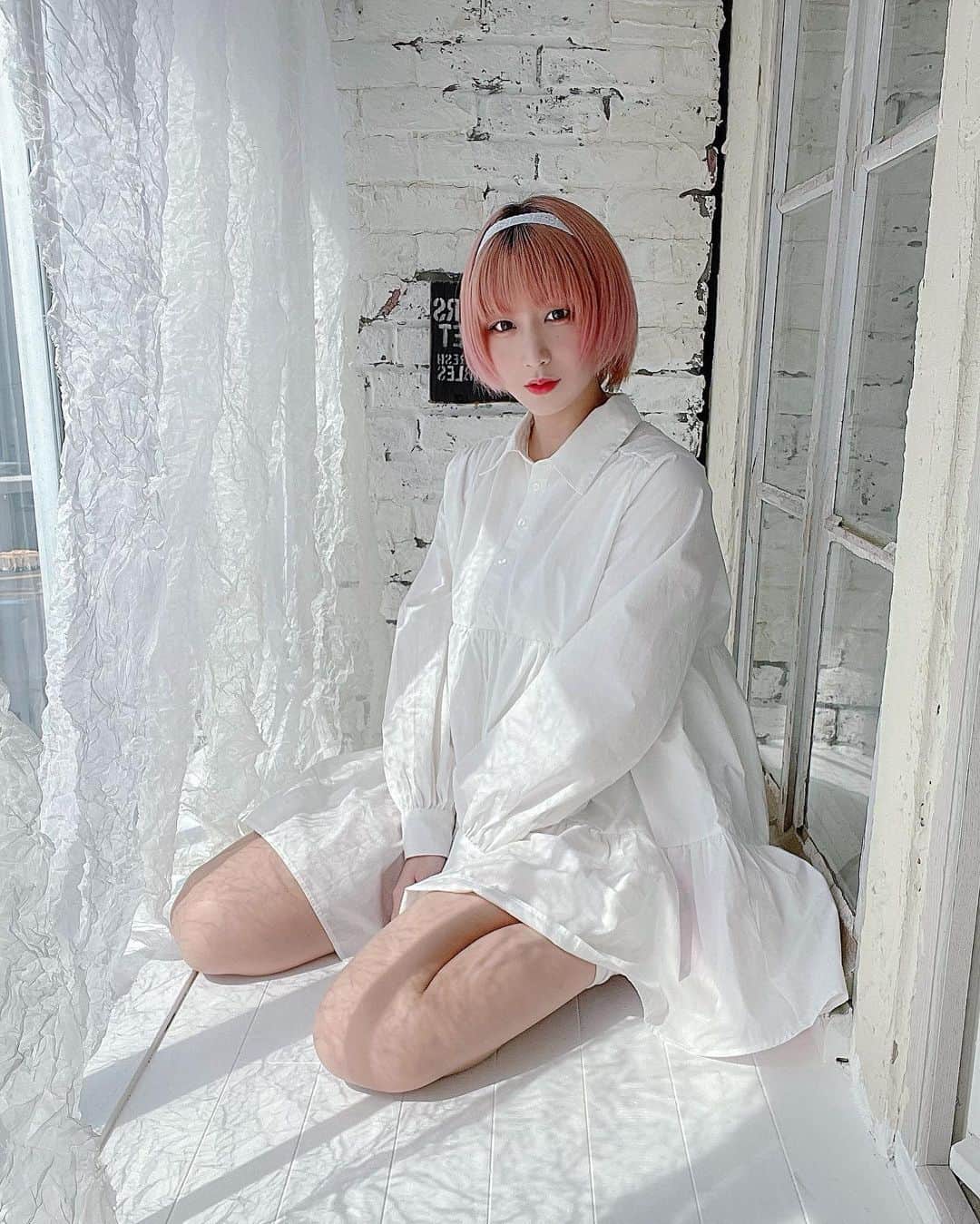 美羽えりさんのインスタグラム写真 - (美羽えりInstagram)「White 🤍 *.ﾟ.*˚  . #photography #photo #portrait #japanesegirl  #白ワンピ  #ポートレート  #撮影会モデル」4月27日 20時34分 - erimihane02