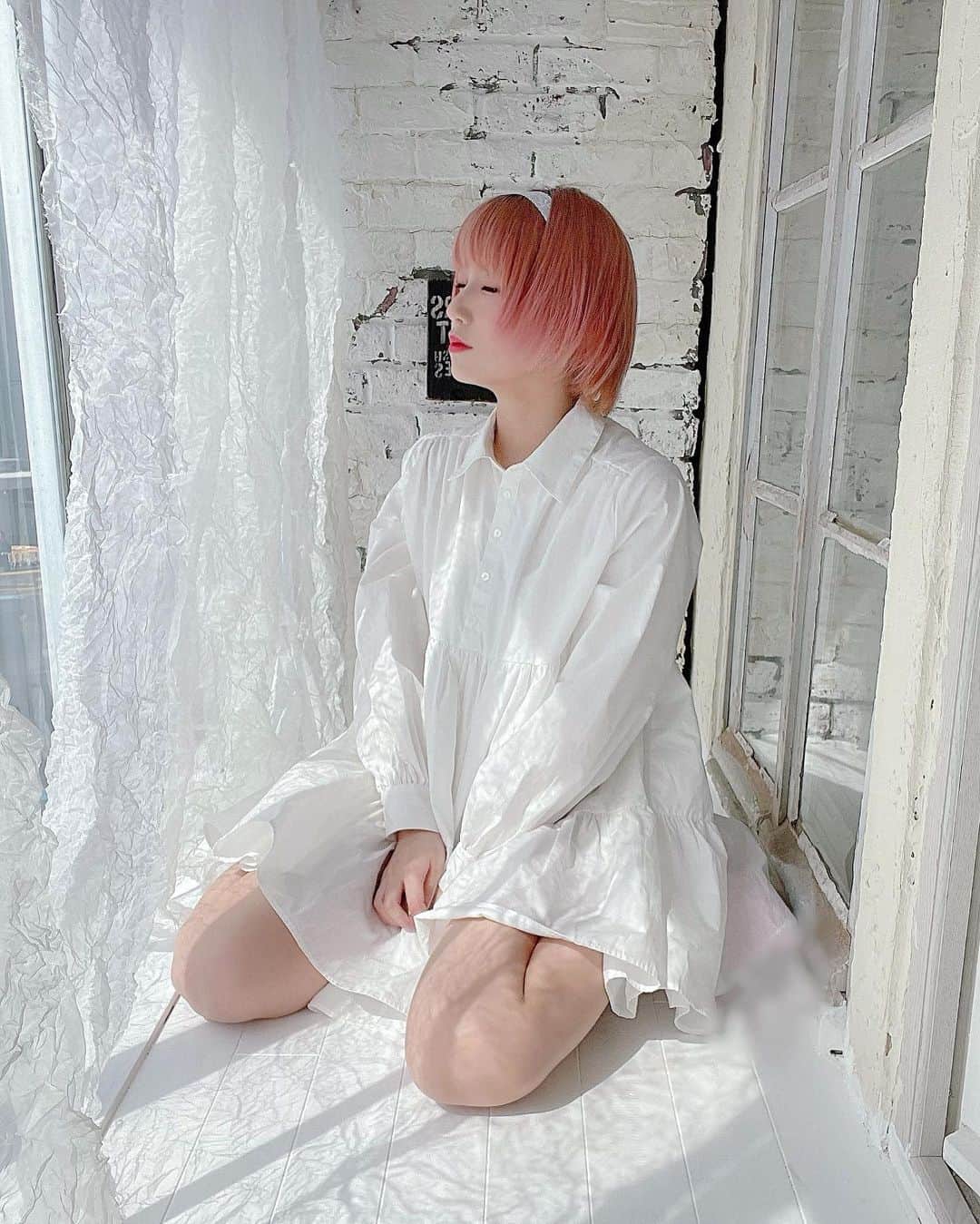 美羽えりさんのインスタグラム写真 - (美羽えりInstagram)「White 🤍 *.ﾟ.*˚  . #photography #photo #portrait #japanesegirl  #白ワンピ  #ポートレート  #撮影会モデル」4月27日 20時34分 - erimihane02