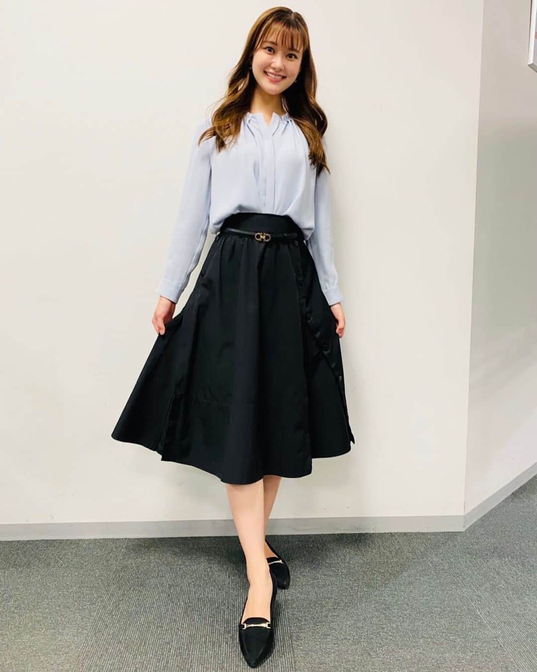 のインスタグラム：「今夜もABCラジオ「よなよな」よろしくお願いいたします🐰✨ . . . #abc #announcer #radio #radiko #アナウンサー #よなよな #私服 #搭配 #每日穿搭 #アナウンサーコーデ #アナウンサー私服 #🐰」