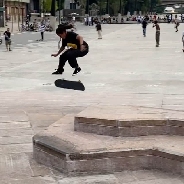 ウィーエスシーのインスタグラム