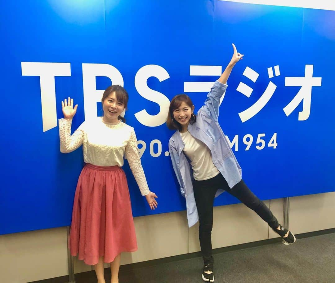 宮崎瑠依さんのインスタグラム写真 - (宮崎瑠依Instagram)「ドラリクの収録でしたー🎙 本日もニコニコ😆😆 止まらないお喋りを楽しんできました😙😜😛笑  #皆川玲奈 アナウンサー #宮崎瑠依 #ドラリク #ドライバーズリクエスト #tbsラジオ #tbsradio」4月28日 17時21分 - ruimiyazaki