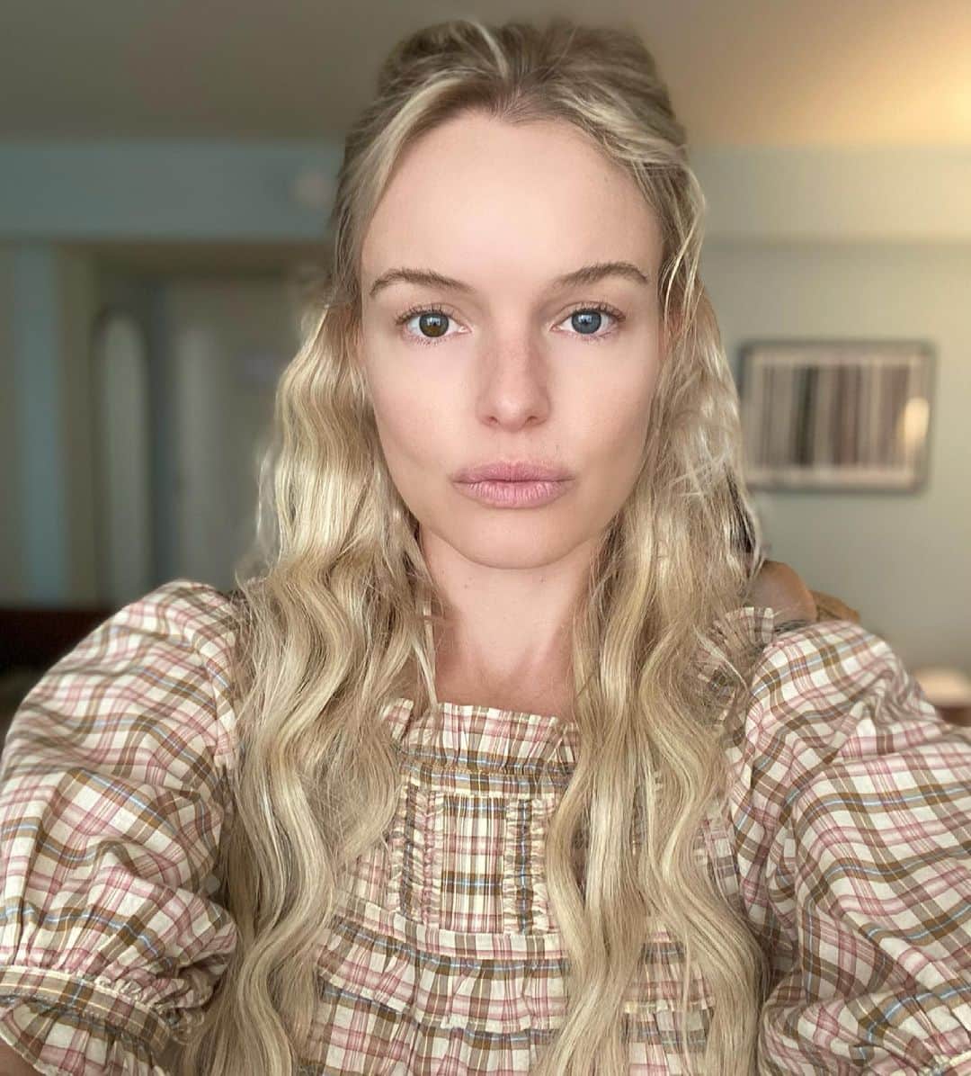 ケイト・ボスワースのインスタグラム：「... starting something new ✨」