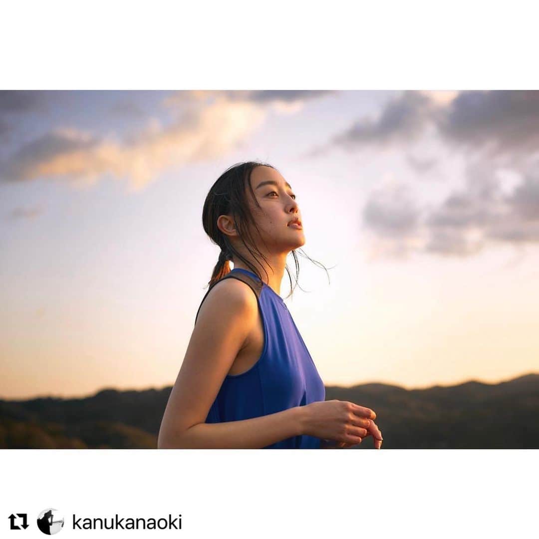 泉見祐希のインスタグラム：「suria  @suria.yogaessentials  PH @kanukanaoki  HM @yuuki.yoshiyama」