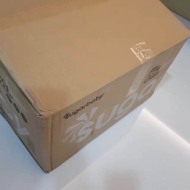 デビー・スサントのインスタグラム：「Moms pernah kepikiran males buat beli kursi makan anak karna makan tempat?? Yup aku juga 😂 Tapi sekarang ngak lagi karena ada kursi makan terbaru dari @sugarbaby.co.id yaitu my chair! bener bener praktis dan udah 6 in 1 loh 😍 jadi bisa di sesuaikan sama kebutuhan dan ada yang ada space buat simpan kakinya juga, keren yah 😘 Mikhael suka banget makan di my chair di temanin sama botol minum andalan tritan sippy cup 😘 anak senang mommy pun senang 🤗  ➡️ Khusus tanggal 28 April - 2 Mei 2021 lagi ada diskon 30% + bonus 1 set Replacement straw Kit dan ada Extra voucher juga. Buruan cek di Shopee Mall Sugarbaby Official shop! . . . #AkuPilihSugarbabyMyChair #sugarbabytritansippycup #sugarbabytritankidbottle #sugarbabyvacuumstainlessbottle #mpasi  #gelasanak #botolminumanak #perlengkapanmpasi #sippycup #botolkekinian #botolminumtritan」