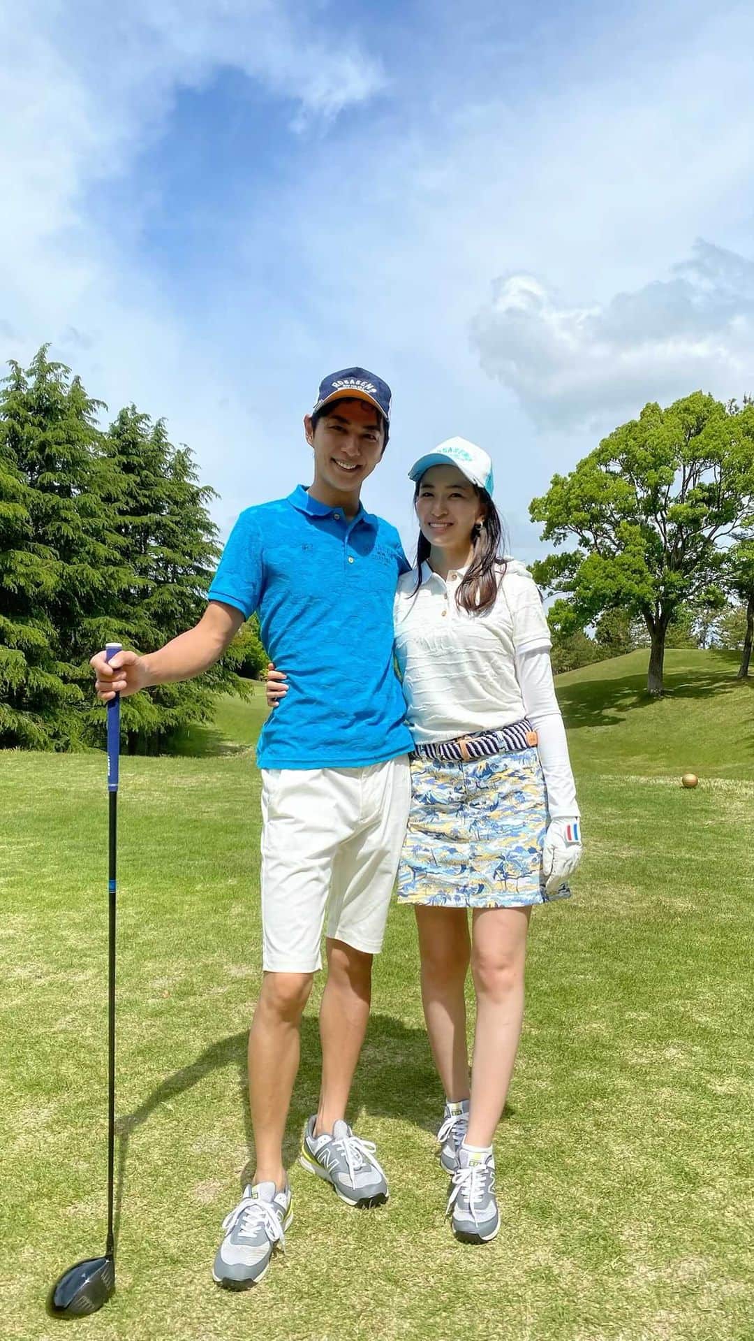 岩間恵のインスタグラム：「コンペの中に、駅伝タイムアタックの企画がありました🏌️‍♀️  とんねるずのスポーツ王の中で名物企画なので、知ってる方もいると思いますが...  ルールは、Tショットから1人ずつ順番に打って、打った人はボールの場所まで走る！！ そしてカップインまでのタイムを競うゲームです🏌️‍♀️  2:30以下はイーグル 3:00以下はバーディ 3:30以下はパー 3:30以上はボギー  これは打数ではなくタイムでスコアが出ます！！  とても楽しかった...またやりたい🏌️‍♀️ 私たちのチームワーク最高だったなあ  #ゴルフ #ゴルフコンペ #ゴルフ女子 #駅伝タイムアタック #ゴルフコーデ」