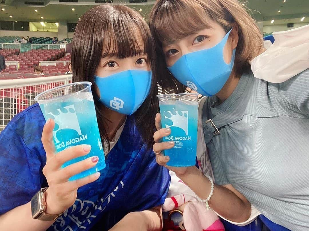 インスタ野球女子【公式アカウント】さんのインスタグラム写真 - (インスタ野球女子【公式アカウント】Instagram)「✩ どらほー💙 今日は#ドラゴンズ女子 をご紹介していきます🐨💗 ・ とっても美人さん( ᵕᴗᵕ )💗 ・ @kamiyalayla___ さんのアカウントも是非覗いてみてください✨* ・ インスタ野球女子ではプロ野球を観戦、応援している女性の方をRepostでご紹介させていただいています⚾* ・ みなさんも「#インスタ野球女子」をつけて投稿しよう！ 素敵な野球仲間が見つかるかも、、🙋！* ・ 素敵な投稿はリポストさせていただきます😘* ・ 次回もお楽しみに～～👋👋 ・ #ドラゴンズ#中日ドラゴンズ  #ドラ子 #ドラゴンズファン  #中日ファン #どあら #ドアラ  #野球観戦#ユニフォーム #可愛い#美人#美女#女の子 #ドラゴンズファンと繋がりたい #野球好きな人と繋がりたい #ナゴヤドーム #ドアラカフェ  #中日ドラゴンズファン #インスタ野球女子」4月28日 22時20分 - baseball_girl_89