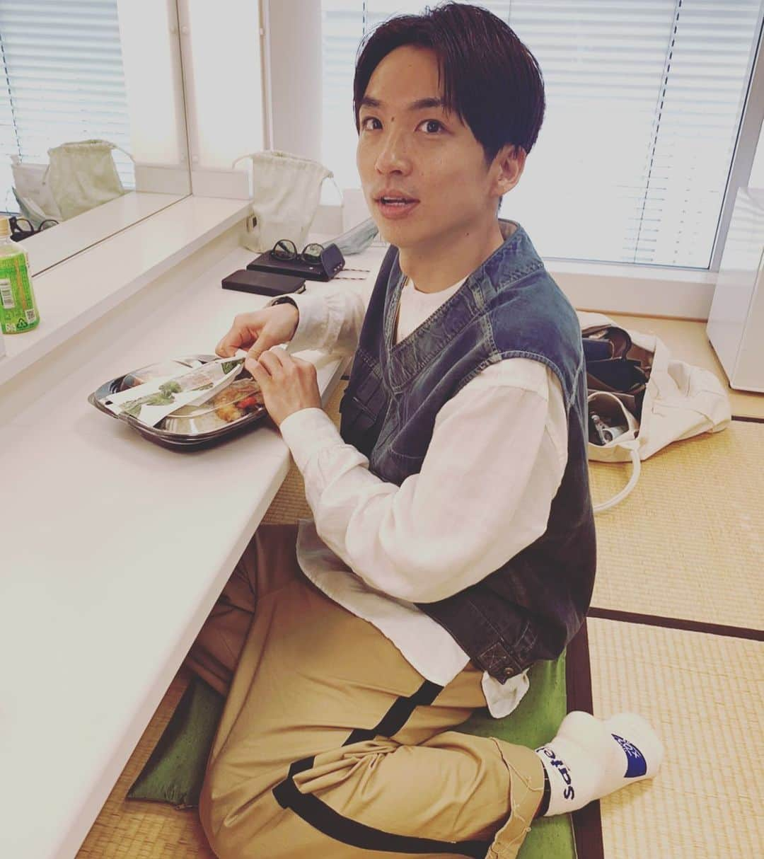 河井ゆずるさんのインスタグラム写真 - (河井ゆずるInstagram)「先日ネプリーグご覧頂いた皆さん、ありがとうございました！また近々出させて頂きますので告知させて頂きます💁‍♂️  明日4月29日午前10時から5月8日の全国ツアーの仙台公演『仙台シュタイン』の一般発売があります！ お近くの方もしご都合宜しければ是非来てください☺️」4月28日 23時42分 - kawaiyuzuru