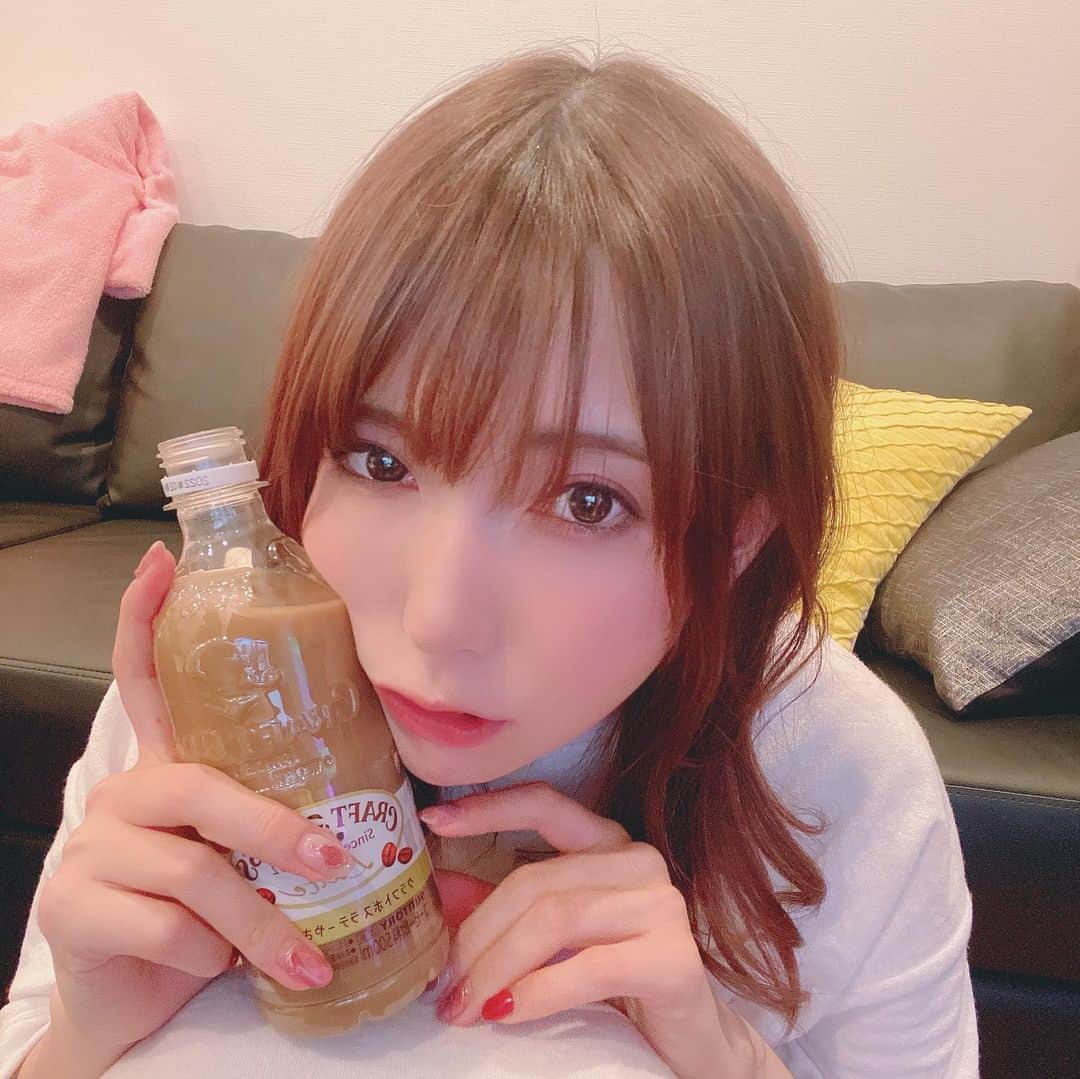 波多野結衣さんのインスタグラム写真 - (波多野結衣Instagram)「カフェラテ★ . . #飲み物  #カフェラテ  #疲れた後の1杯  #波多野結衣  #波多野结衣」4月28日 23時44分 - hatachan524