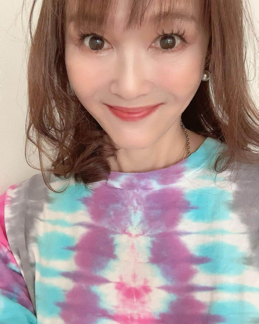 高見恭子さんのインスタグラム写真 - (高見恭子Instagram)「世界はcolourに溢れてる colorfulに生きよう ＃tiedye楽しい #tiedye大好き」4月29日 7時19分 - takami_kyoko