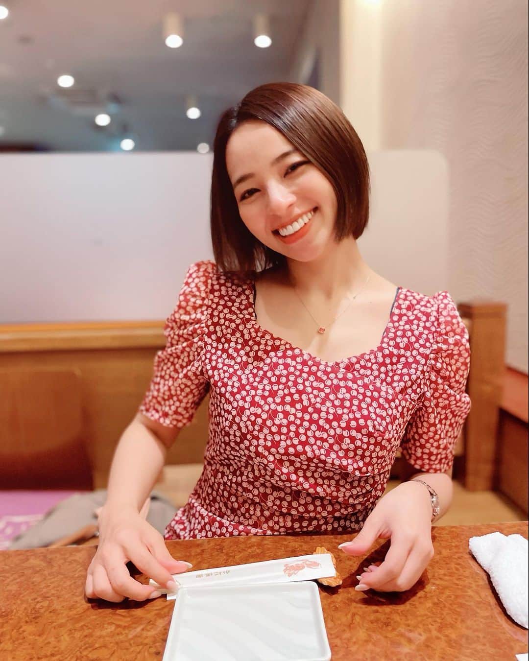水崎綾女さんのインスタグラム写真 - (水崎綾女Instagram)「カニすき。 🦀🦀🦀 甲殻類アレルギーだけど…笑。 #🦀 #蟹 #カニ」4月29日 19時55分 - misakiayame