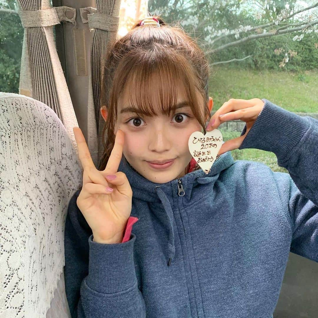 森日菜美さんのインスタグラム写真 - (森日菜美Instagram)「ゼンカイジャーの現場で 誕生日をお祝いして頂いた時の！ 弟達も姉貴！てお祝いしてくれてるこのケーキ、 可愛すぎやしません？？🏴‍☠️🔴🔵 食べるのが勿体なかった、、 さいっっこうに嬉しかったんだ！ ハタチの幕開けは忘れられないものになりましたとさ。！ #機界戦隊ゼンカイジャー」4月29日 20時39分 - hinami_mori