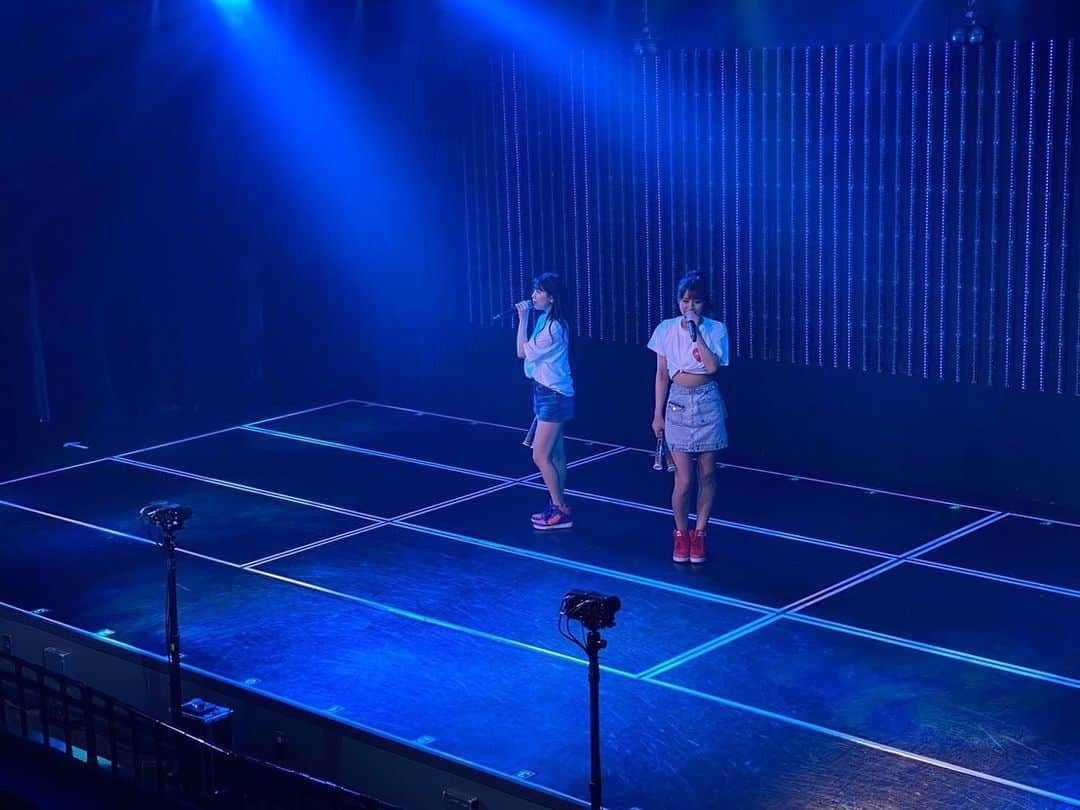 清水里香さんのインスタグラム写真 - (清水里香Instagram)「﻿ ﻿ JEMINI 4th LIVE﻿ 〜青春しようぜ！〜﻿ ありがとうございました☺️﻿ ﻿ ﻿ いつかJEMINIがもっと大人になった時﻿ ふとこの日のライブを思い出して﻿ 青春してたなあって一生忘れられない﻿ 最高の宝物だったなあ、、よし頑張ろう！﻿ ﻿ って思ってもらえたらいいなと思って﻿ 明るくて前向きになれるセトリにしました😌﻿ ﻿ ﻿ ﻿ 青春は一瞬だけど一生だと思うし﻿ 今は今しか無いです✨﻿ ﻿ ﻿ 最後の最後までJEMINIの応援﻿ よろしくお願いします💗💜﻿ ﻿ ﻿ ﻿ ﻿ ﻿ そして今回は無観客という形になってしまいましたがファンの皆さんからのイラストやメッセージ本当に本当に嬉しかったです🥺﻿ ﻿ ﻿ #JEMINI」4月29日 20時32分 - partyyy_chu