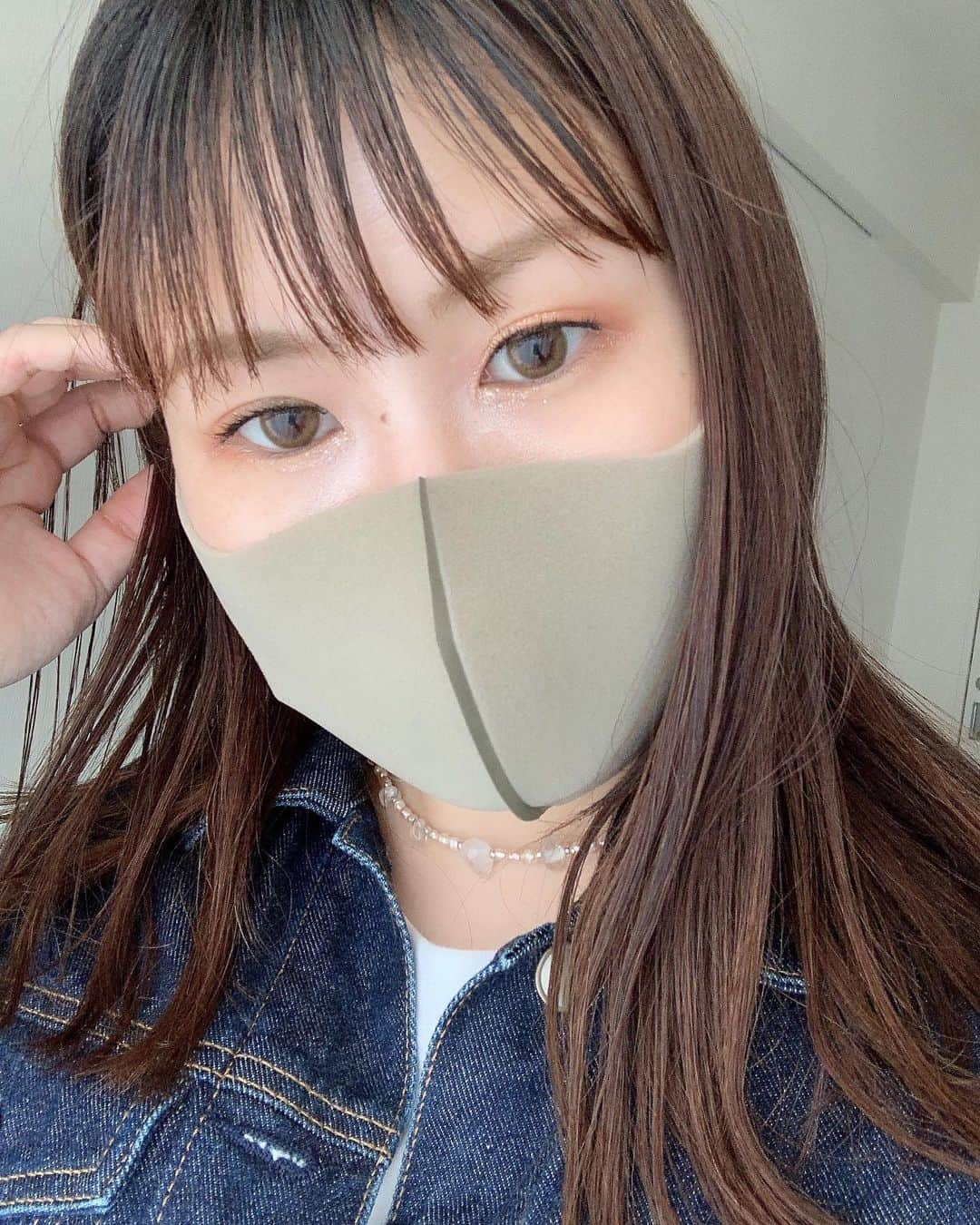 大関れいかのインスタグラム：「. カラコン楽しい🤦🏻‍♀️💖 高校生の頃とかわけわかんない デカさのカラコンしてたわ。 なつい🙃」