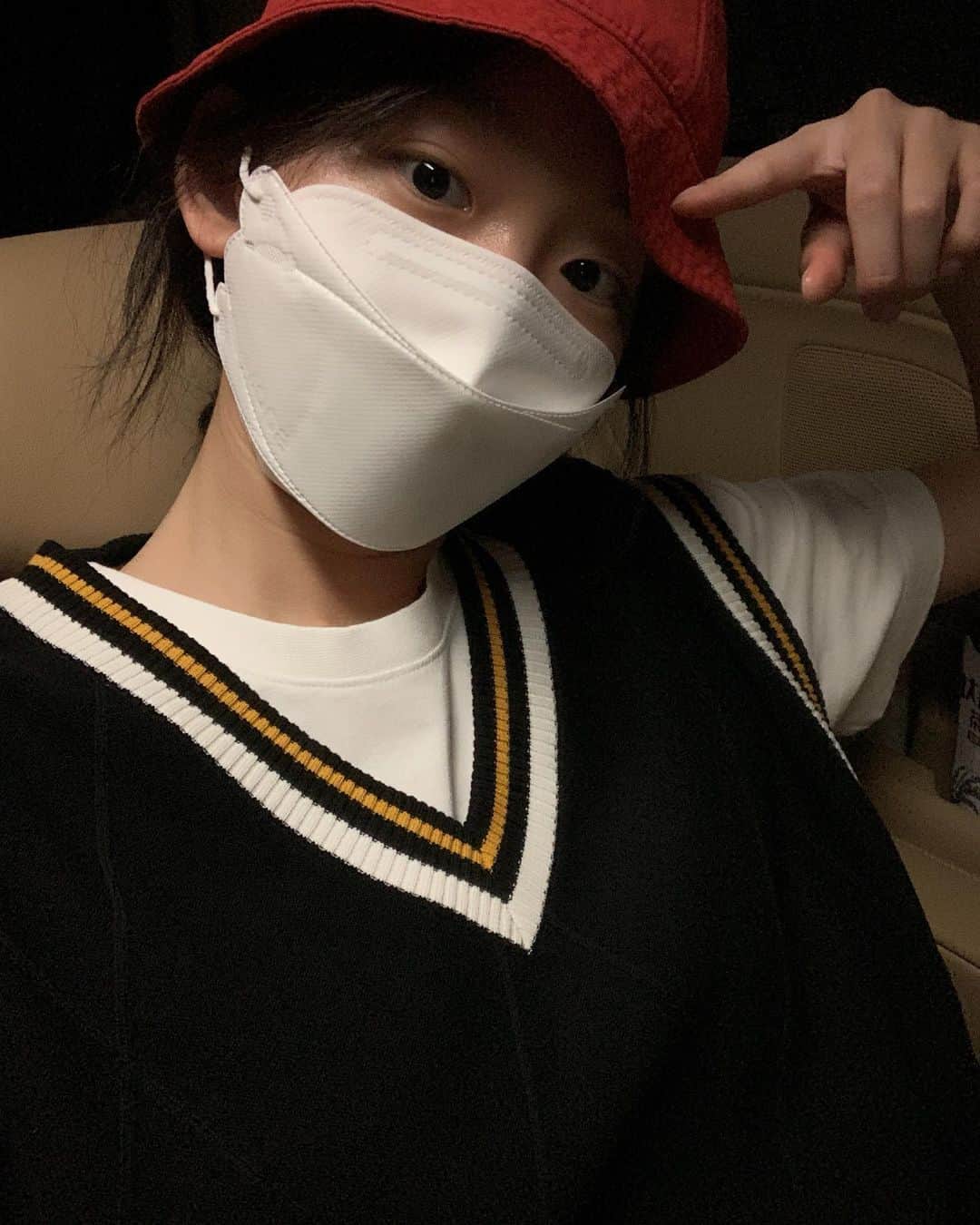チン・ギジュのインスタグラム：「🚗🚗🚗」