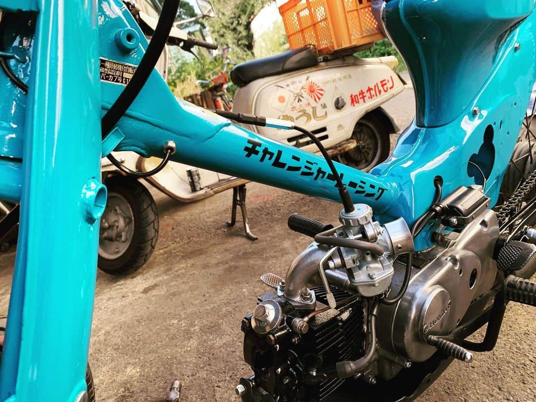 長瀬智也さんのインスタグラム写真 - (長瀬智也Instagram)「#gasket #challengerracing  #bobl #cub #supercub #c100 #honda #本田宗一郎 #エドモンド本田」4月29日 13時16分 - nagasetomoya_