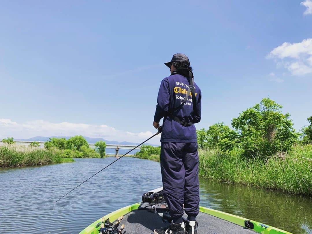 長瀬智也さんのインスタグラム写真 - (長瀬智也Instagram)「#lakebiwa #bassfishing  #basser #angler  #frog @yukinariuchiyama」4月29日 13時38分 - nagasetomoya_