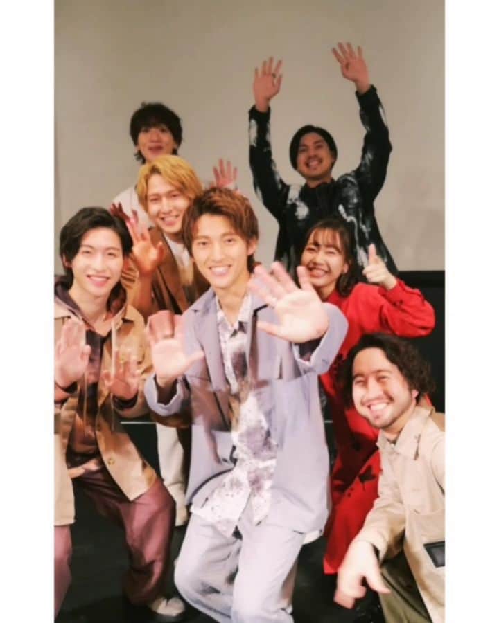 M-ON! MUSIC｜エムオンミュージックのインスタグラム：「﻿ ﻿ Love Harmony's, Inc.﻿ First Live ”GLEETINGS”﻿ 2021.04.29﻿ ﻿ まもなく開演！﻿ メンバーも気合い十分!!﻿ ﻿ 画面を飛び越え、﻿ 歌よ、想いよ、届け!!!!!!!﻿ ﻿ ----------﻿ ﻿ ■配信チケット﻿ ・料金：500円（税込）﻿ https://stagecrowd.live/2856646205/﻿ ﻿ ・配信チケット見逃し配信期間﻿ 4/29(日)18時公演終演後、﻿ 準備が整い次第～5/6(日)20:00まで﻿ ﻿ ----------﻿ ﻿ #LoveHarmonysInc.﻿ #ラブハーモニーズインク﻿ @loveharmonys.inc﻿ #早希 @saki_ikas428﻿ #島太星 @shimazaki0129﻿ #木原瑠生 @rui_kihara﻿ #三岳慎之助 @mitsutake.10act﻿ #坂田隆一郎 @ryu_ichiro_sakata﻿ #山田健登 @kentty.y﻿ #RyoTracks @ryotracks」