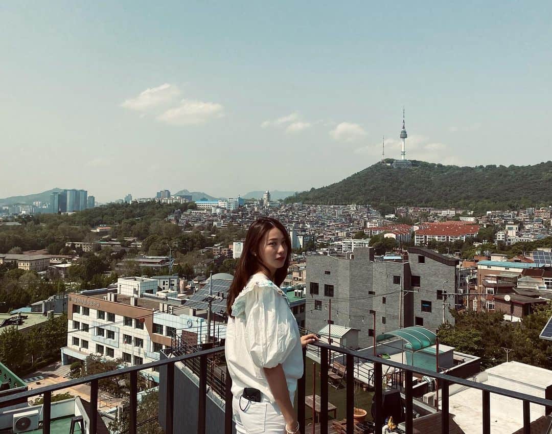 ユ・イニョンさんのインスタグラム写真 - (ユ・イニョンInstagram)「_ . . 아름다운 서울.🌲」4月29日 15時44分 - country_min