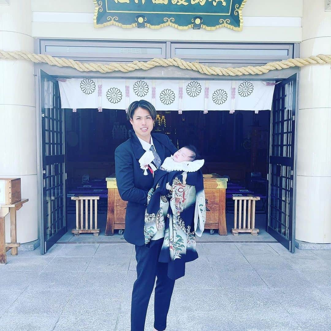 野上結貴のインスタグラム：「お宮参り。七五三。 #広島#護国神社」