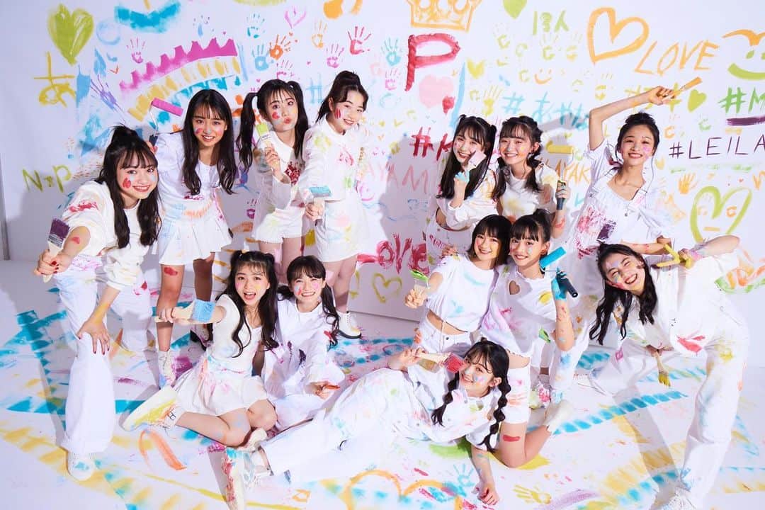 ニコ☆プチのインスタグラム：「👗🤍👠💐  #ニコプチオンラインスペシャル まもなくスタート❕  17:00にニコ☆プチTVへ集合してください🌼🌷 コメントで13人のこと、たくさん応援してね🌈💖  #井口虹姫 #犬飼恋彩 #大里菜桜 #葛西杏也菜  #川合菖蒲 #近藤藍月 #中山あやか #桧山ありす #藤岡舞衣 #森﨑美月 #松本麗世 #八木珠梨 #和田美羽 #ニコプチオンラインスペシャル」