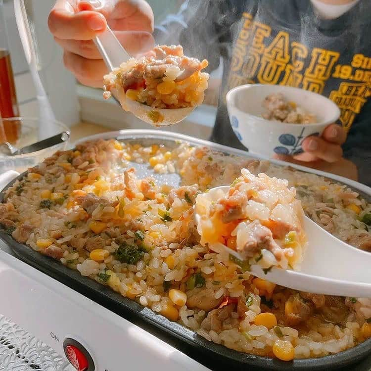 古着女子さんのインスタグラム写真 - (古着女子Instagram)「＼ おうち時間で作りたい 🍽 ／  今人気の おうちペッパーランチ 🥓 ＧＷの おうち時間で作ってみてね ◎ 最後に作り方も載せてあります 🙌🏻  -` ̗ 是非参考にしてね 🐻 ̖ ´-  @oinusamaa  @airi___room  @792.3_   ーーーーーーーーーーーーーーーーーーーーーー ﻿ ﻿ 🏡古着女子がプロデュースする古着ショップを紹介🏡﻿ ・9090 ナインティナインティ @9090s_ 👖👟﻿ ・Spoon スプーン @spoon__store 🥄✨﻿ ・nemne ねんね @nemne_store 🌿🥛﻿ ﻿ ﻿ 🌼公式LINE@→@furuzyo で検索🌼﻿ LINE@だけのお知らせや古着の疑問にも答えます！﻿ ﻿ ﻿ 古着を素敵に着こなしてる女性の方をRepostでご紹介させていただきます🐒写真は全てご本人様に【掲載許諾】をとっております💓  #春コーデ #春 #春服 #春服コーデ #ベストコーデ #ベスト #古着女子 #古着コーデ #ゆるコーデ #プチプラコーデ #服好きな人と繋がりたい #お洒落さんと繋がりたい #カジュアルコーデ #楽ちんコーデ #ラテコーデ #ベージュ #ベージュコーデ #着画 #ラテカラーコーデ #置き画コーデ #ガーリーコーデ #今日のコーデ #ファッションコーデ #くすみカラー #モテコーデ #シンプルコーデ」4月29日 21時48分 - furuzyo