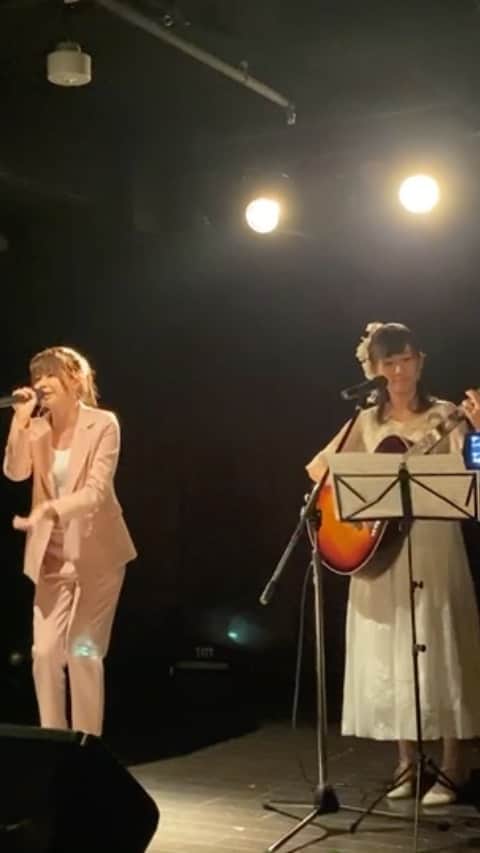 桜愛美のインスタグラム：「21.04.28 なっちゃんの福岡ワンマンにて！アコースティックバージョン♫で、お届けしましたー！」