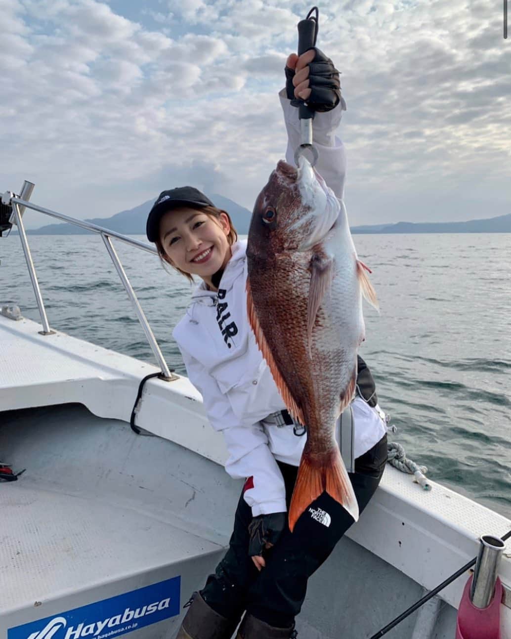 吉川友のインスタグラム：「お年を召しました! 29歳も皆様よろしくお願いします!」