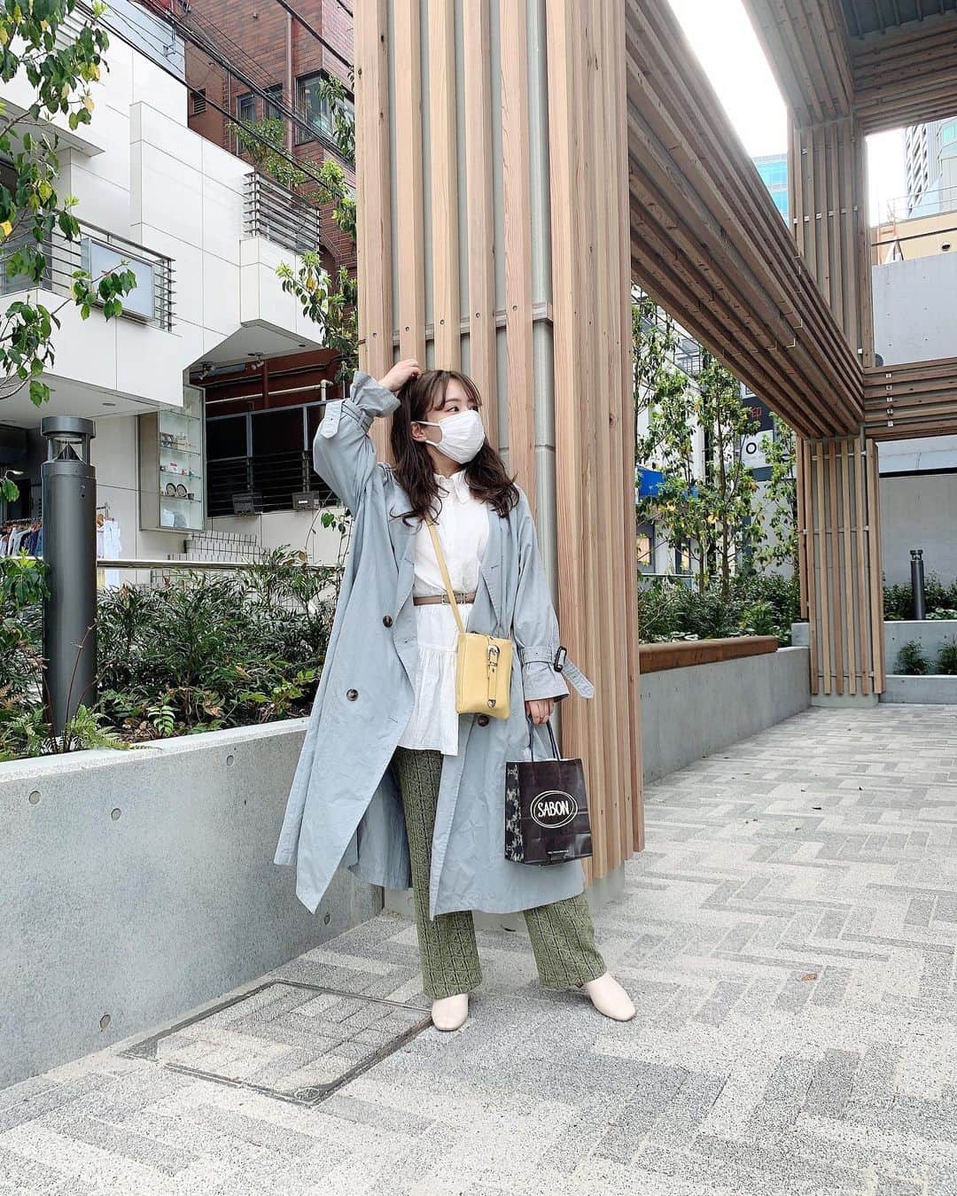 山田菜々さんのインスタグラム写真 - (山田菜々Instagram)「いつかの渋谷に行ったときの私服☺️♡ 今日は暑いからジャケットいらないね🥲  この日はかなさんにお誕生日プレゼントもらって、新しいバッグをおろしてお出かけしたルンルンな日😌♡」4月30日 16時18分 - tannana.yamada