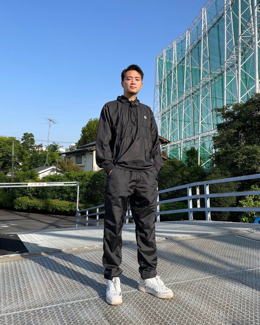 ゆうまのインスタグラム：「社長に服買ってきていただきやした😇 ありがとう^_^」