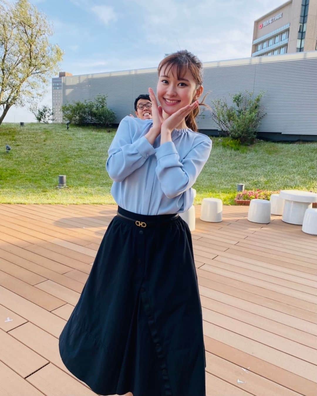 のインスタグラム：「明日「おはよう朝日土曜日です」ご覧ください🌸 サリーポーズ？🐰 . . . #abc #announcer #アナウンサー #おは土 #osaka #morning #おはよう朝日土曜日です #🐰」