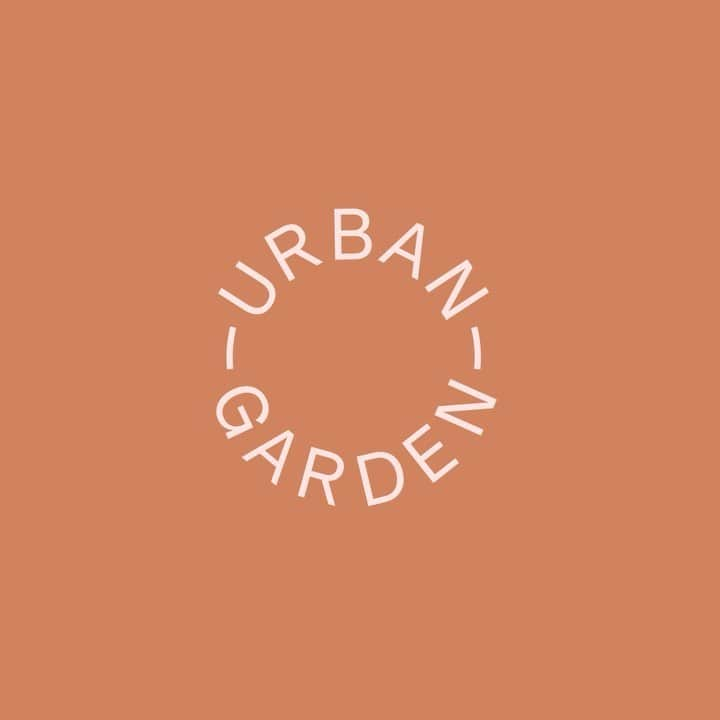 デザインハウス ストックホルムのインスタグラム：「Bring your garden indoor. Greenery should not be limited by how many square meters one lives on. Urban Garden is an exhibition surrounding the three collections Botanic, Greenhouse and Grow. Visit our Flagship store on Götgatan 14 for the full experience or see it digitally through all our channels. We would like to thank the creative souls behind #urbangarden. Flowers: @atelierfleur_sthlm Photography: @fredriksweger Styling & set: @sasaanticstudio」