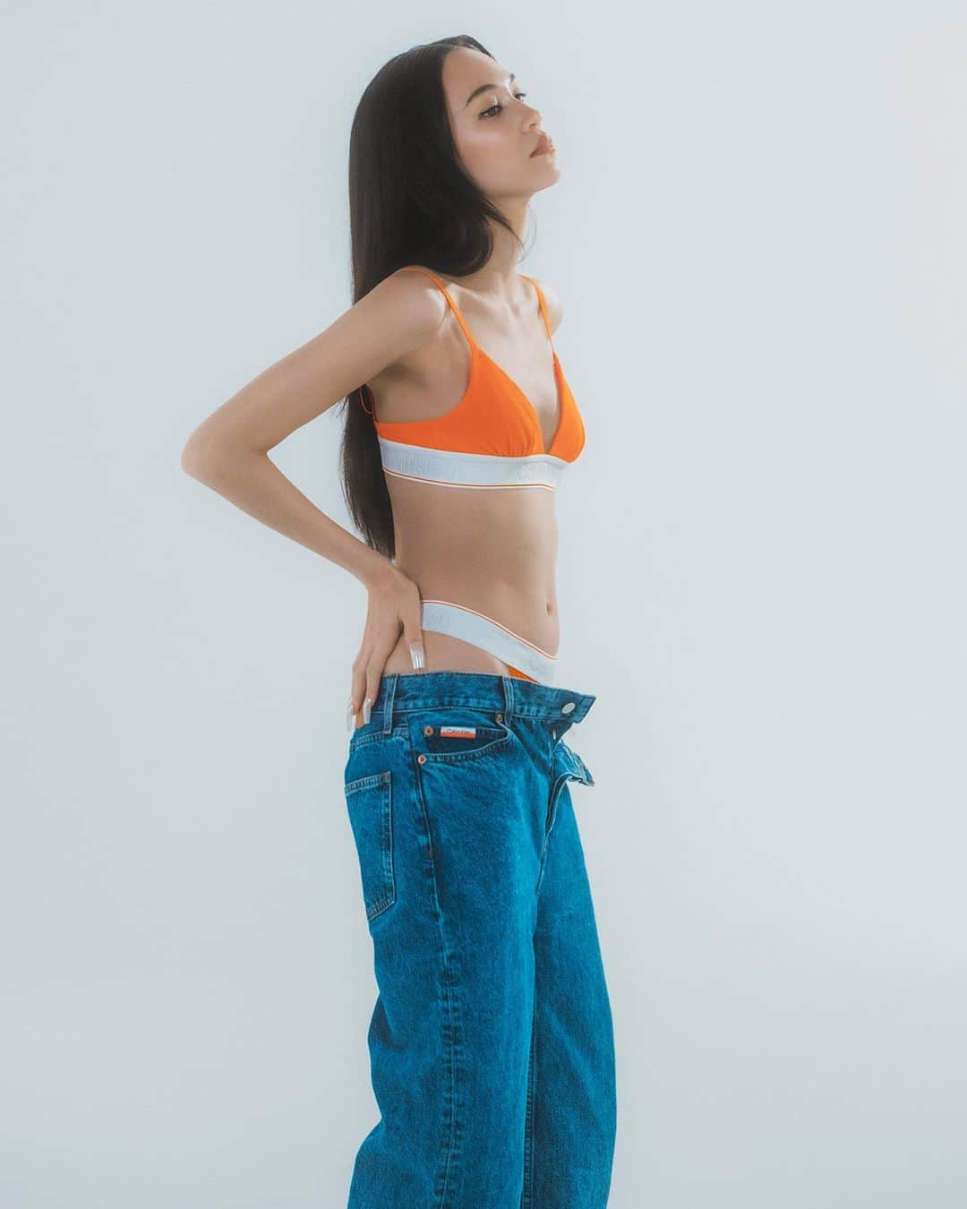 水原希子 さんのインスタグラム写真 - (水原希子 Instagram)「🧡@calvinklein @heron  #mycalvins #pr」4月30日 18時40分 - i_am_kiko