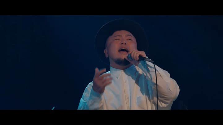 HIPPYのインスタグラム：「コロナ禍で叫んだ愛をもう１度 会場に来ることができなかった あなたへ愛を  これまでの出会いに まだ見ぬあなたに愛を  ありのままの自分を始めよう  HIPPY YELL CLUB［BOO FAN］にて 2021/4/28に開催されたHIPPYバラードワンマンライブの 映像作品を有料会員様限定で24時間だけ、いち早くお届けします  HIPPY YELL CLUB［BOO FAN］ https://hippy.flag.gg/post/1008  ※プロフィールのURLからどうぞ！  バラードワンマン１曲目となった Everything in my life  2021/5/1 22:00〜 YouTubeプレミア配信にて 一緒に見ませんか？？  HIPPY独立記念日となる5/1を 共に過ごそう♪ ※プレミア配信のURLは明日20:00に発表します  ひぴ動 https://www.youtube.com/channel/UC3i3znps2Q62tM9tKKHh8Sg」