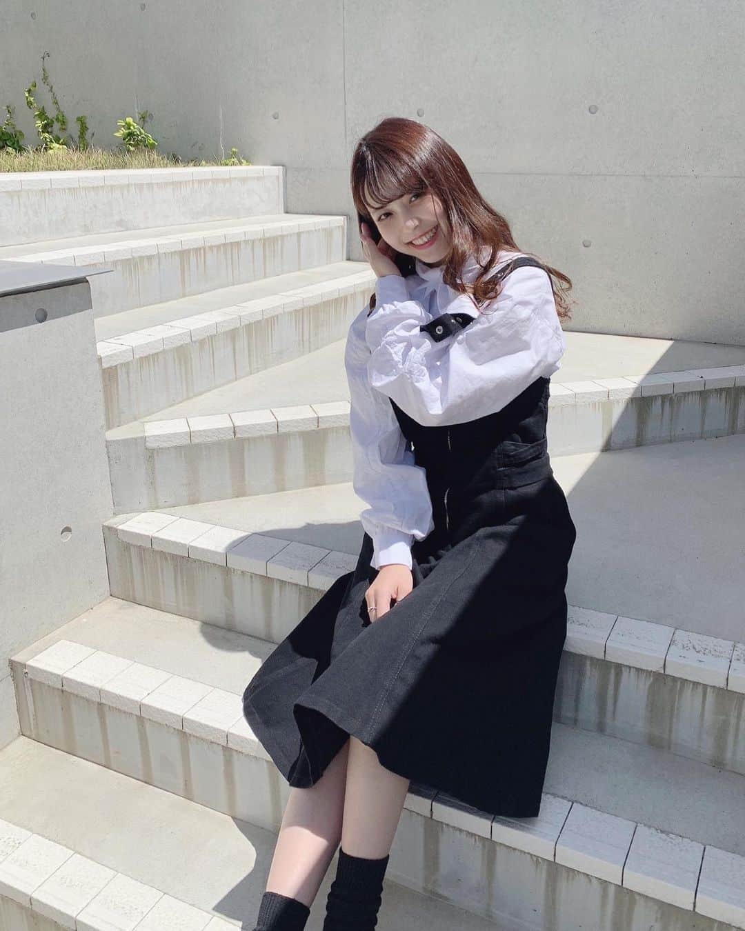 坂田風音のインスタグラム：「🖤﻿ ﻿ 5/1 22:00~ release♡…﻿ ﻿ "denim jumper skirt"﻿ ﻿ これほんまに可愛い…﻿ 色んなトップスに合わせて着たい…💭﻿ ﻿ ----------------------------------------﻿ ﻿ 気になる方は…﻿ @zoutoneko の公式サイトをチェック☑︎﻿」