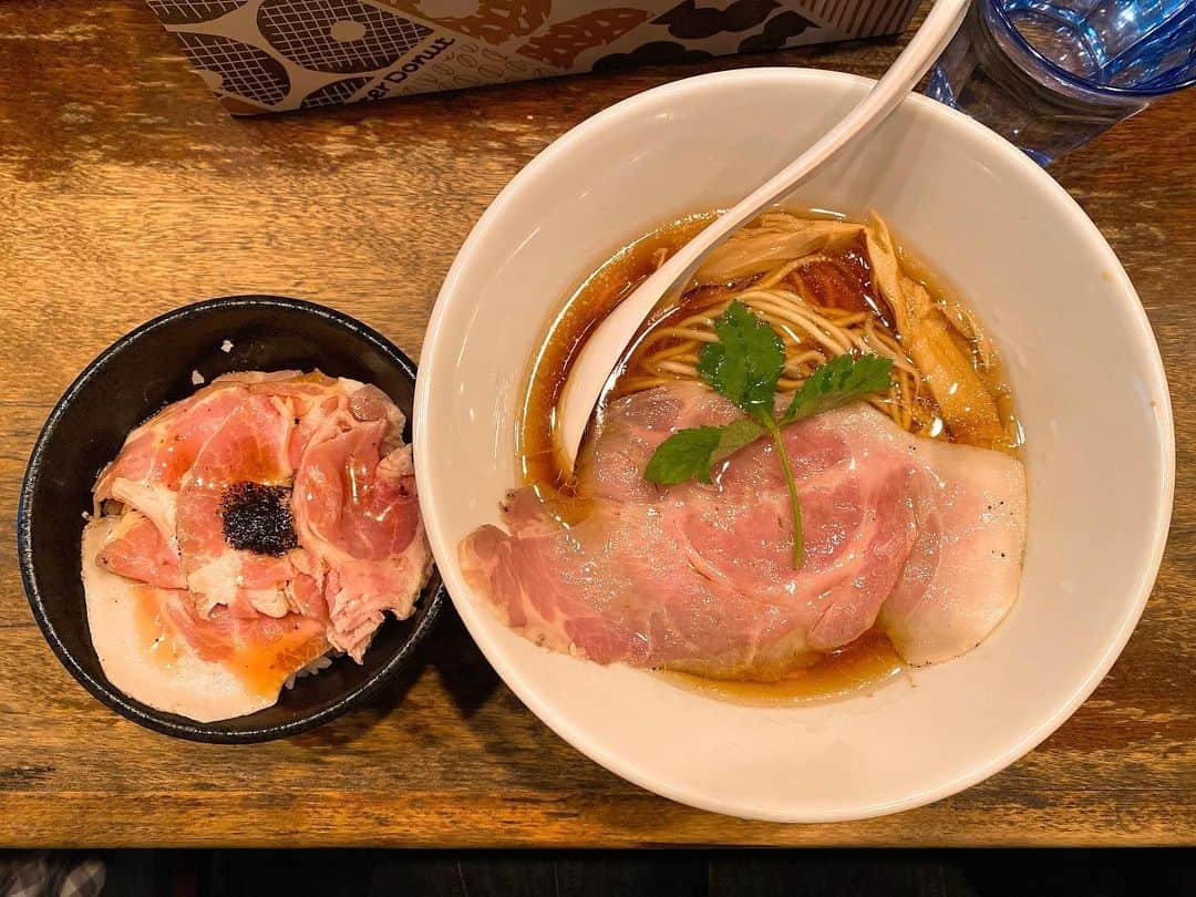 葉山カナのインスタグラム：「うさぎのラーメン🍜トリュフチャーシューご飯も美味しすぎた🥺」