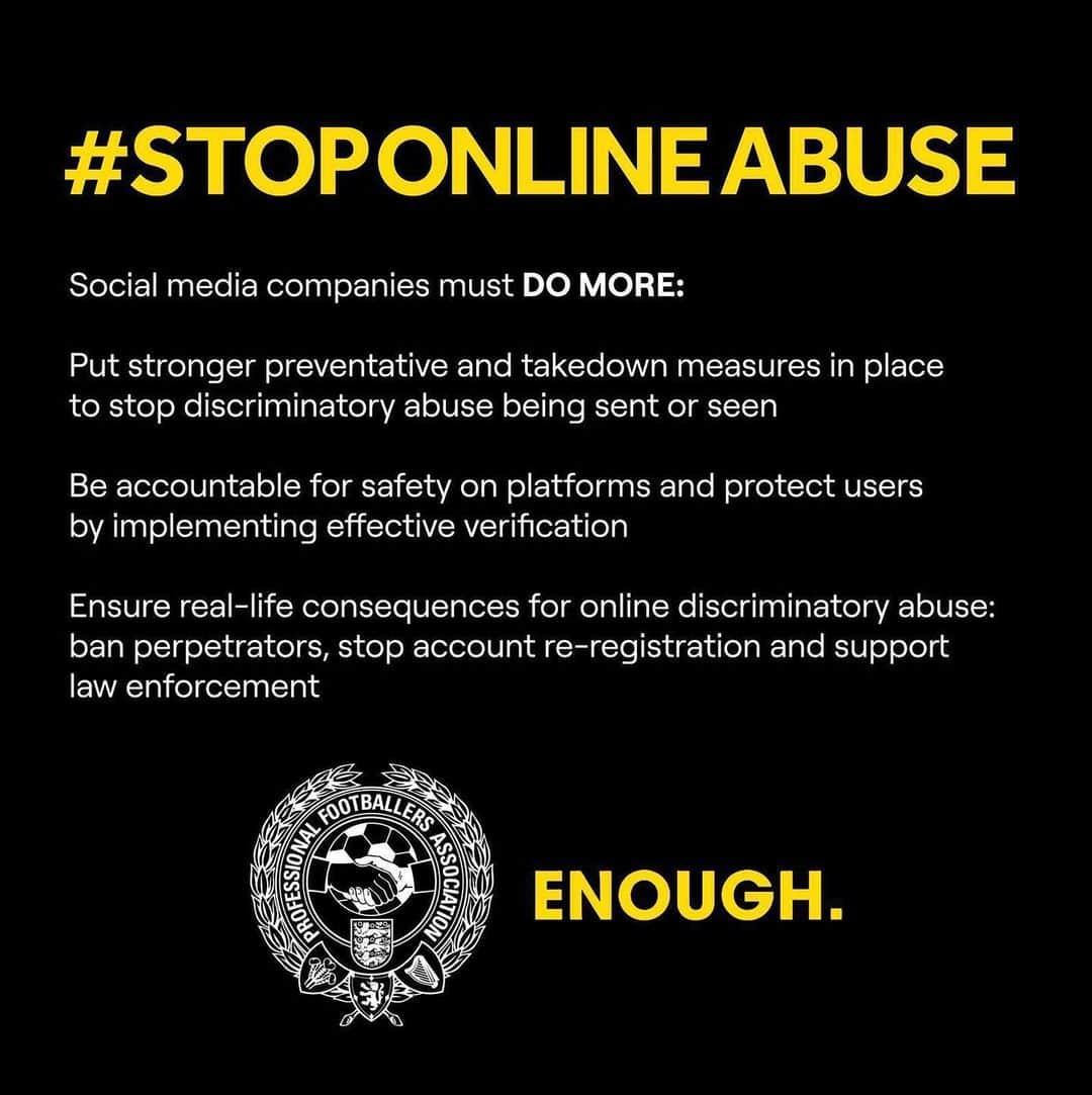 ファビアン・デルフのインスタグラム：「#STOPONLINEABUSE」