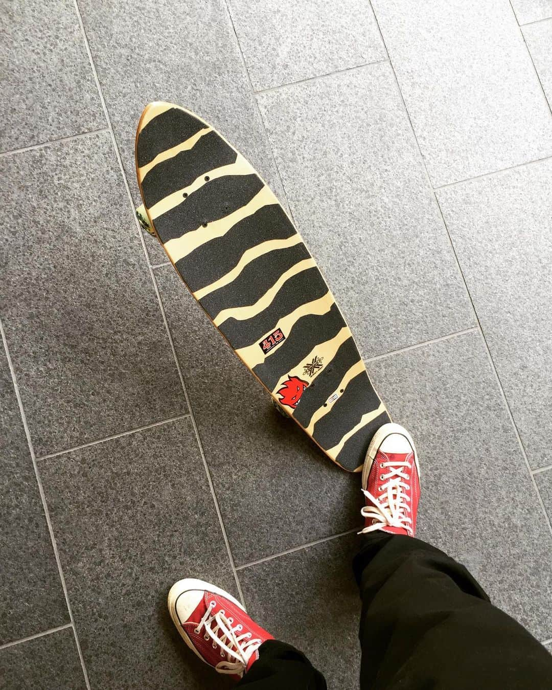 長瀬智也さんのインスタグラム写真 - (長瀬智也Instagram)「#自作デッキテープ #80s風 #skateboard」5月1日 12時07分 - nagasetomoya_