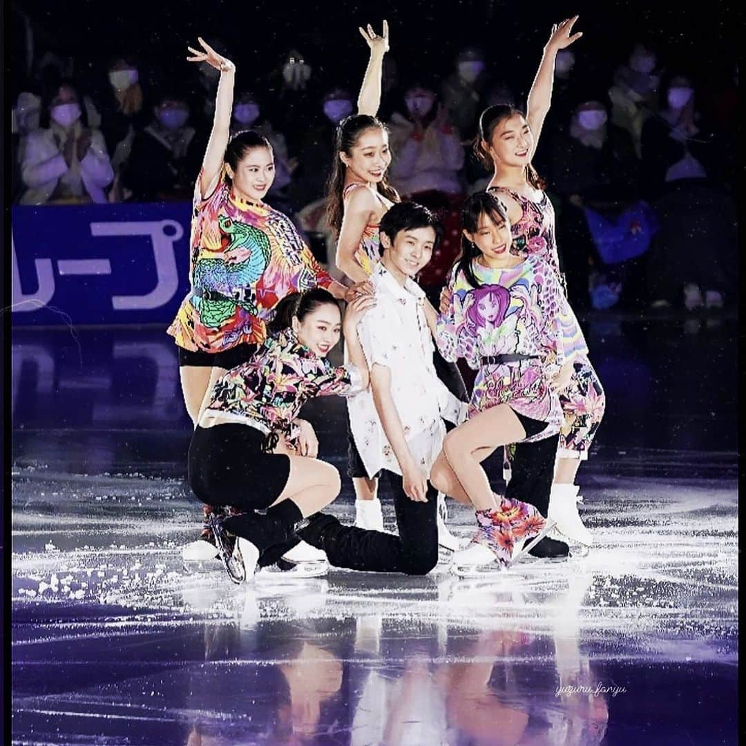 新田谷凜のインスタグラム：「． ． ． Lost in japan こうしろバー ． ． #starsonice#soi2021」