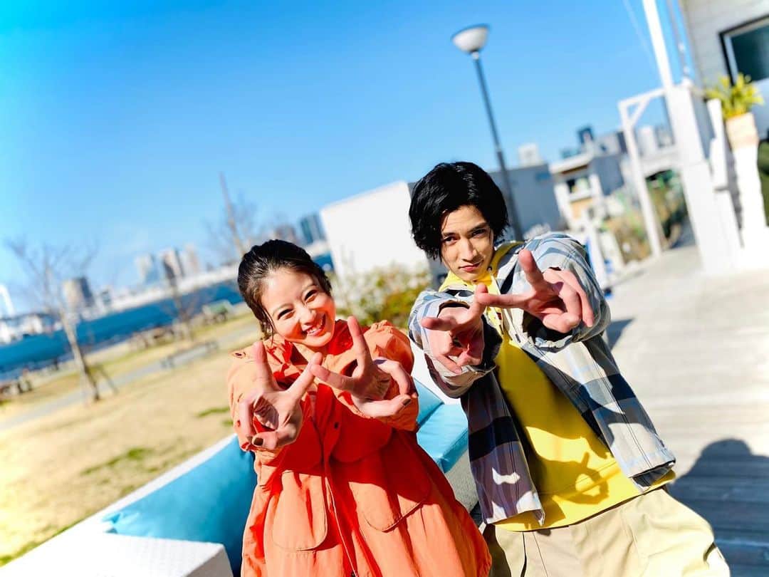 恋はdeepにさんのインスタグラム写真 恋はdeepにinstagram 今日は Wデート です な 藍花と榮太郎 と思ったら 藍花と倫太郎 これはこれでありだな 第4話まであと4日 お見逃しなく 恋はdeepに 恋ぷに 石原さとみ 綾野剛 今田美桜 渡邊